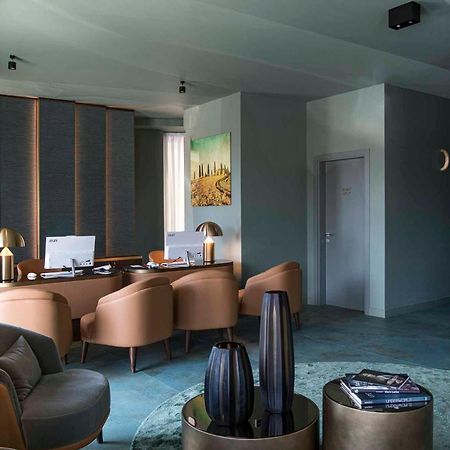 Columbus Urban Resort Florence Ngoại thất bức ảnh Office of the Mayor of the City of Rotterdam