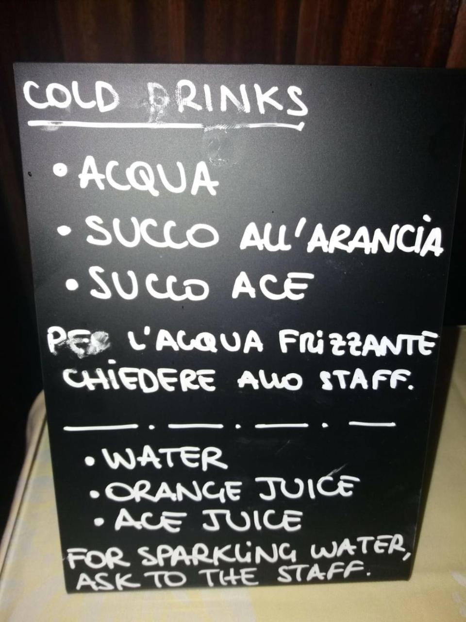 Columbus Urban Resort Florence Ngoại thất bức ảnh Menu in Italian and English